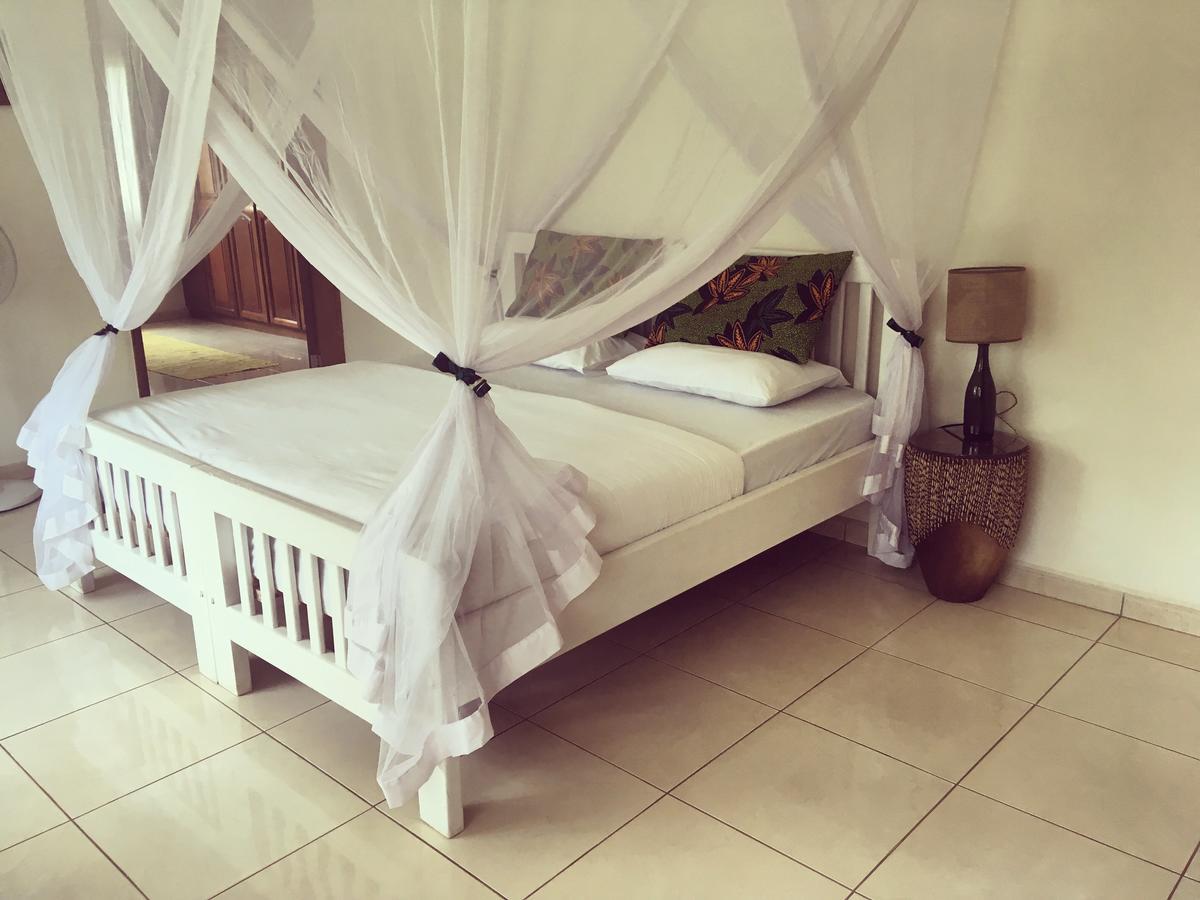 Bed and Breakfast The Guinea Fowl Entebbe Esterno foto
